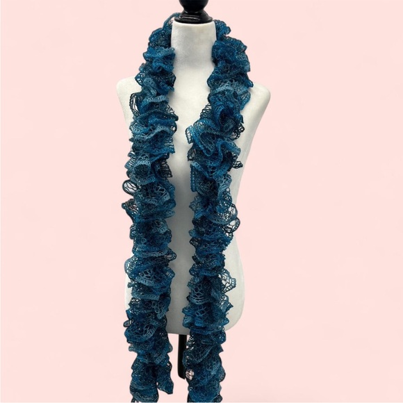 Y2K Blue Ruffle Scarf - Picture 5 of 5